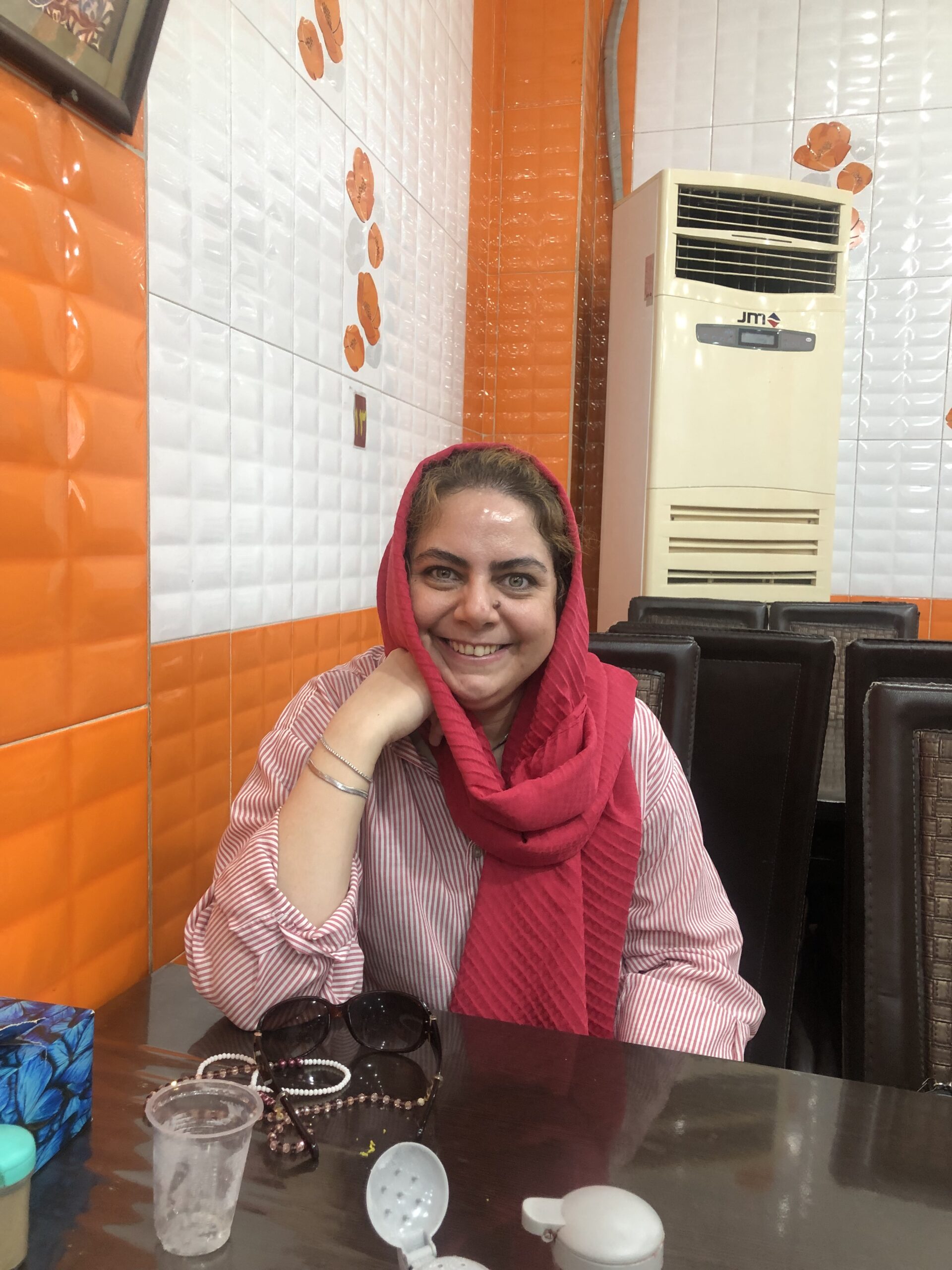 بالاخره خندیدم